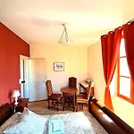 Les De La Violette Bed & Breakfast Grenier-Montgon